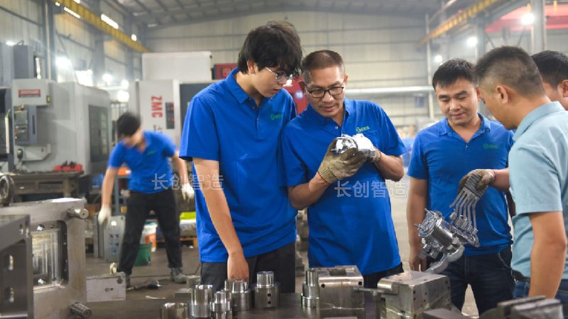 成都精密塑胶模具生产：揭秘其核心工艺与选型要点