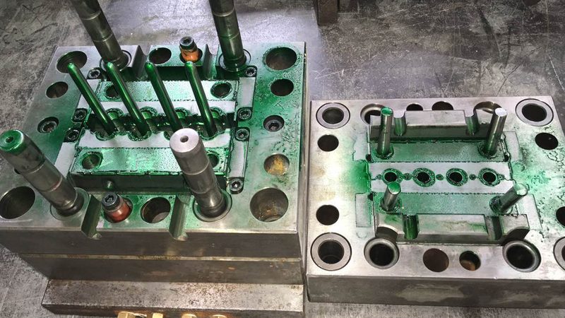 吹塑模具定制厂家生产周期解析：影响因素与优化策略