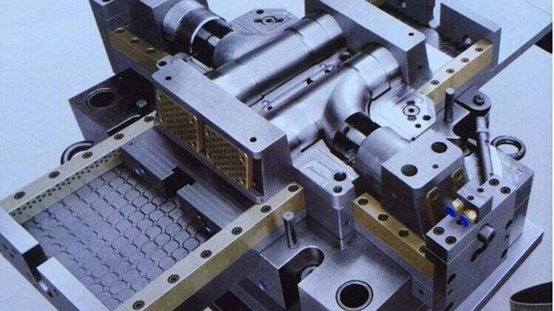 工业吸塑模具：揭秘其制造工艺与选择要点**