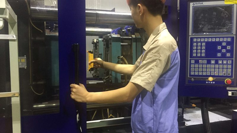东莞模具采购：如何规避常见误区，确保品质与效率**